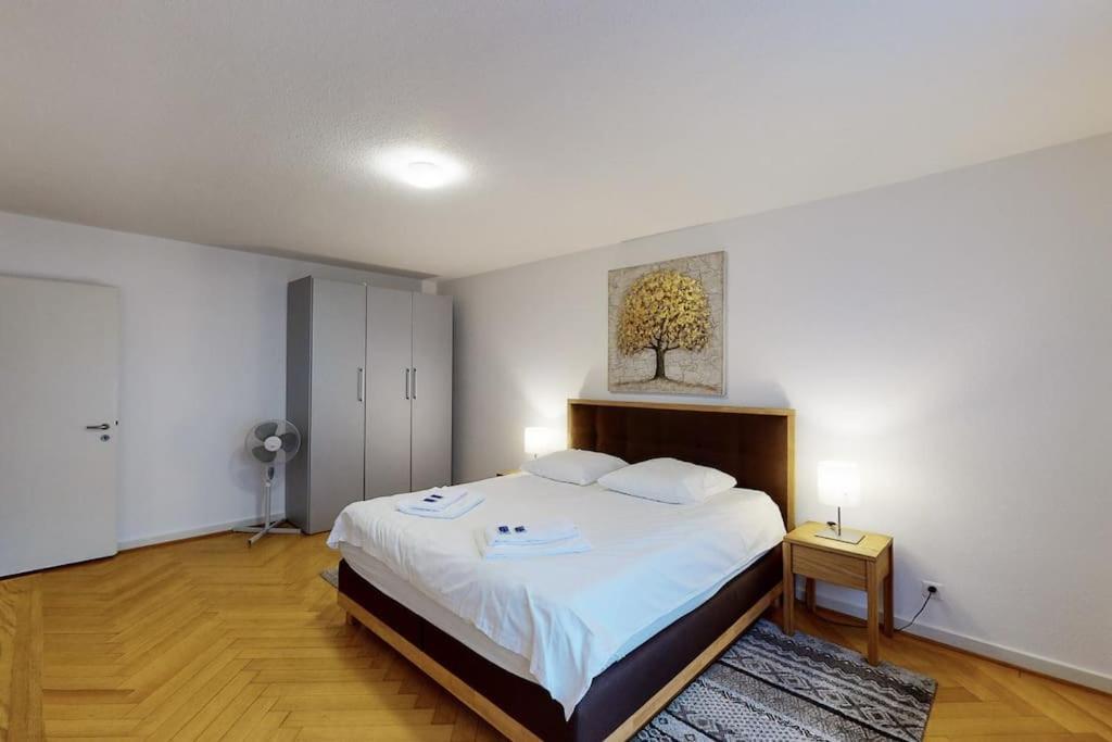 Bright 1 Bedroom Flat In The City Centre Цюрих Екстер'єр фото